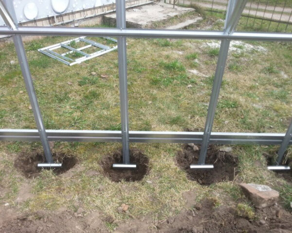 Greenhouse KLASIKA STANDART 2,5x10m with foundations and 4mm polycarbonate - Image 4