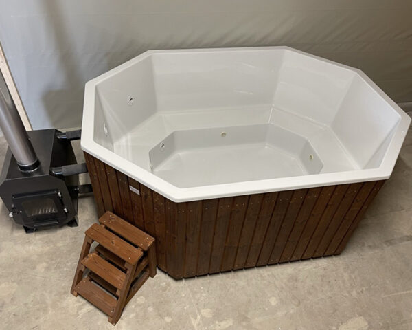 2.1x2.8 m 8-cornered hot tub with fiberglass interior and external stove - Image 4
