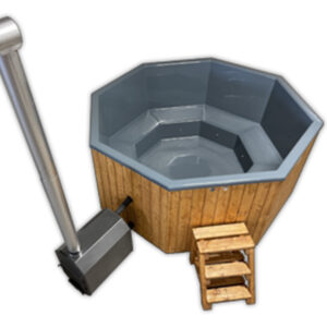 2.4x2.4 m 8-cornered hot tub with fiberglass interior, external stove