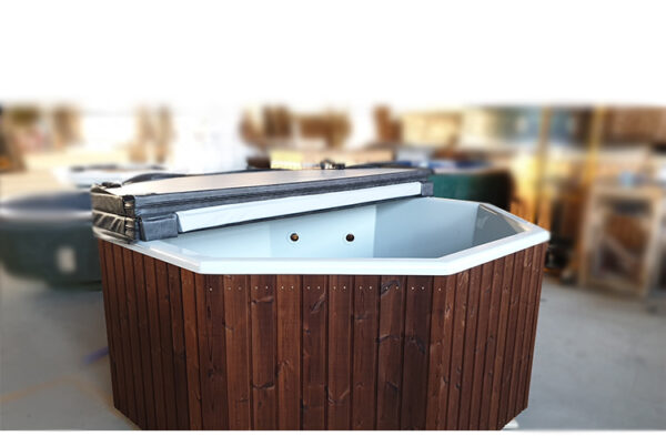 2.4x2.4 m 8-cornered hot tub with fiberglass interior, external stove - Image 4