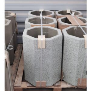Concrete trash can FB002 BRUNO with pebble finish