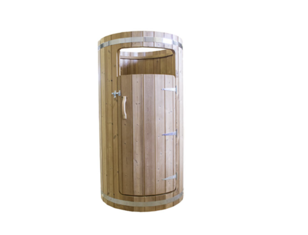 Outdoor shower - Image 4