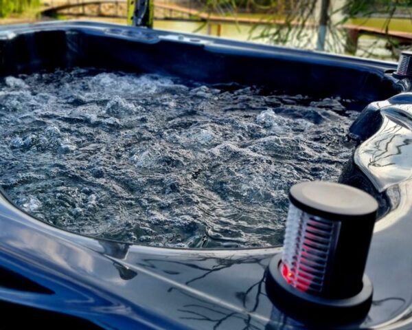 "Tucson Out" hot tub - Image 5
