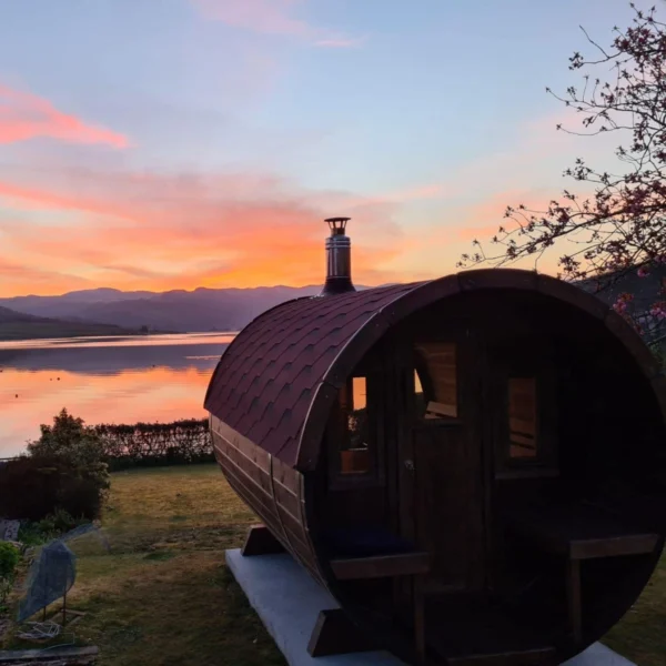 Ehala 280 Thermowood Barrel Sauna – Compact outdoor sauna with durable thermowood construction.