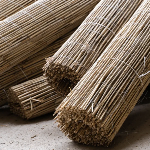 The sparse reed mat is packed into rolls, making it easy to transport and install.
