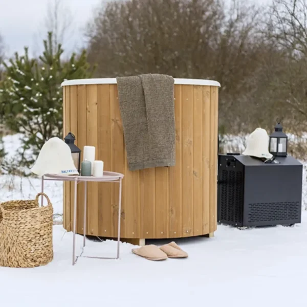 Fiberglass cold plunge tub for one - Image 2