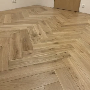 Woodengold oak herringbone T&G rustic (90x600 mm)