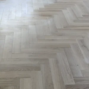Woodengold tammi kalanruotoparketti T&G obiekt (120x600mm)