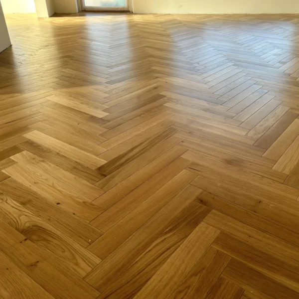 Woodengold tammi kalanruotoparketti T&G obiekt (70x490 mm) - Image 2