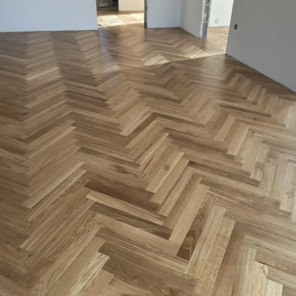 Woodengold tammi kalanruontoparketti T&G rustiikki (70x490 mm) - Image 2